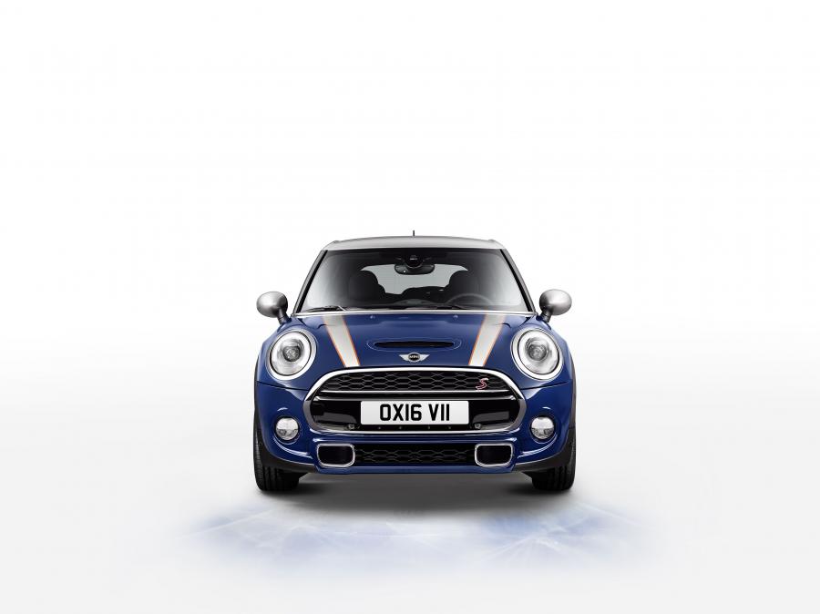  Mini Cooper S 5-Door Seven 2016 года  (фото 3 из 15)